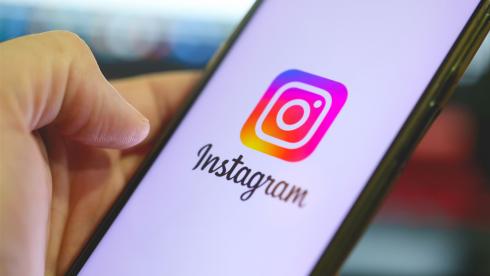 Instagram_shutterstock_2288459269